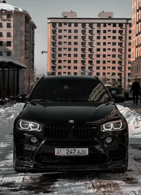 Скачать 2560x1600 bmw x6, bmw, синий, скорость, вид сбоку обои, картинки  16:10