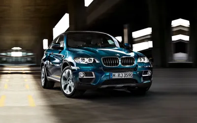 Картинка на телефон: Белый автомобиль BMW X6 M Competition 2020 года