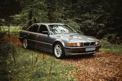 BMW 7-er e38 | Бмв з4, Серии бмв, Роскошный автомобиль