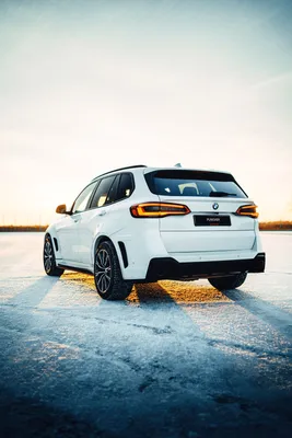 BMW X7 Wallpaper 5120x2880 71437 - Baltana