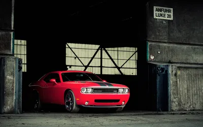 Обои dodge challenger, dodge, автомобиль, маслкар, серый, дорога картинки  на рабочий стол, фото скачать бесплатно