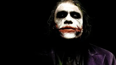 Обои на рабочий стол Австралийский актер Heath Ledge / Хит Леджер в роли  Joker / Джокера из фильма Batman / Бэтмена, обои для рабочего стола,  скачать обои, обои бесплатно