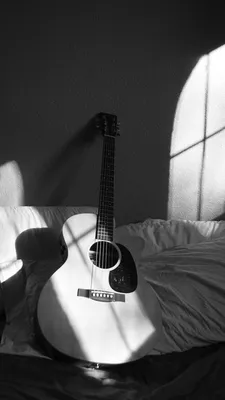 Pin by Ната Гулиева on Обои на телефон | Music wallpaper, Black aesthetic,  Guitar photos