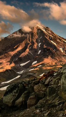 Обои Koryaksky Volcano on Kamchatka для телефона и на рабочий стол iPhone 5