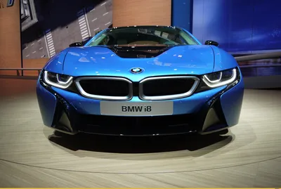 В Дубае бизнесмен пообещал бесплатную BMW i8 за покупку квартиры