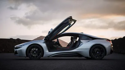 BMW (БМВ) i8 в Нальчике. Цена. Фото. Характеристики. Комплектации. Новые  автомобили BMW (БМВ) i8