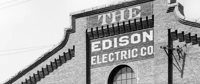 Thomas Edison Biography: Success Story of Inventor and Businessman