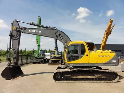 Экскаватор Volvo EC240BLC в Москве | Цены на аренду гусеничного экскаватора  Volvo EC240BLC Prime