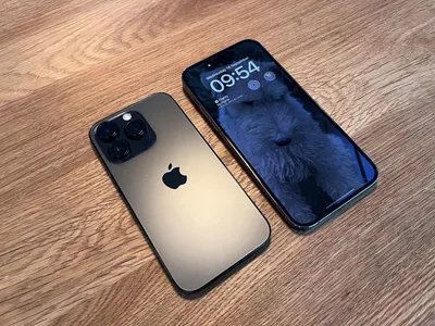 Buy iPhone 15 Pro and iPhone 15 Pro Max - Apple