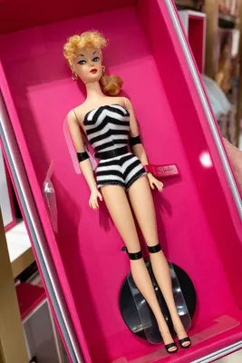 Barbie: Кукла Barbie серии Extra, блондинка в мини: купить куклу по низкой  цене в Алматы, Астане, Казахстане | Meloman