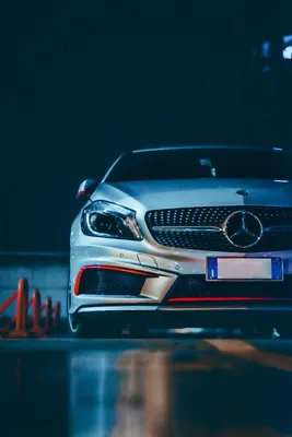 Скачать обои \"Mercedes\" на телефон в высоком качестве, вертикальные картинки  \"Mercedes\" бесплатно