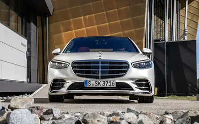 ФОТО: Mercedes-Benz случайно рассекретил новый S-Class - Delfi RUS