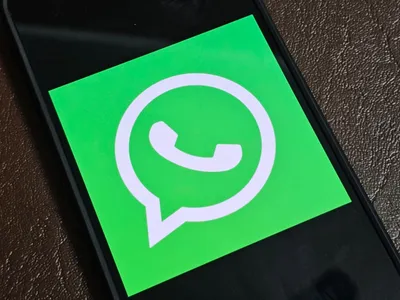 How to Save Photos From WhatsApp on Android, iPhone, or PC | Cooby