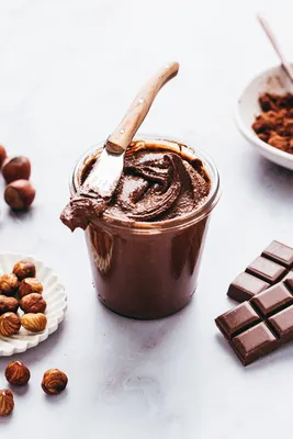 Homemade Nutella, Easy and Fast - Lilie Bakery