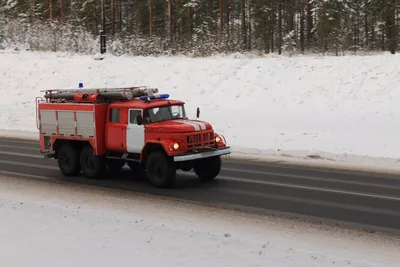 Пять новых пожарных автомобилей поступило на вооружение кемеровских  огнеборцев - Новости - МЧС России