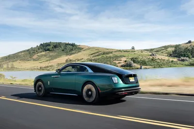 Новый Rolls-Royce Wraith 2023-2024 купе в продаже в салоне официального  дилера Роллс-Ройс Авилон Москва