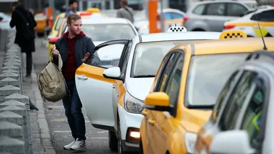 В Стамбуле такси и общественный транспорт подорожали в полтора раза - РИА  Новости, 08.08.2023