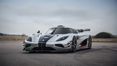 Обои Koenigsegg Agera R для телефона и на рабочий стол iPhone 6 Plus