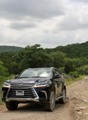 Обои на рабочий стол автомобили Lexus LX 570 US-spec - 2016