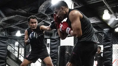 A Beginner's Guide To MMA Sparring - Evolve University Blog