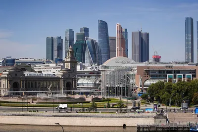 Незабываемая Москва! экскурсия по столице 🗺️— достопримечательности города  на автобусной экскурсии для большой компании и прогулки по центру столицы в  2024 году 🧭. Гибкое расписание и недорогая стоимость билета - 900 руб. с  человека 💰