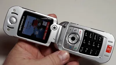 Motorola V980 имиджевый ретро телефон жабка раскладушка - YouTube