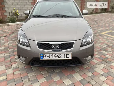 Купить б/у Kia Rio (Киа Рио) 1.4 (107 л.с.) хэтчбек 2012 года с пробегом 66  862 км в Москве