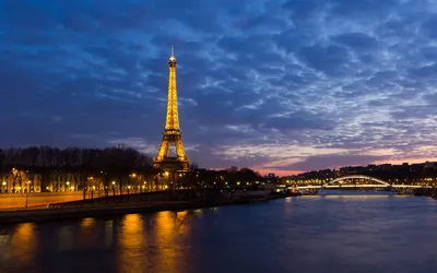 Обои на рабочий стол Париж вечером зимой с подсветкой, Paris / Париж,  Эйфелева башня, обои для рабочего стола, скачать обои, обои бесплатно