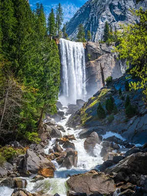 Обои водопад, пейзаж, камни, горы, природа картинки на рабочий стол, фото  скачать бесплатно