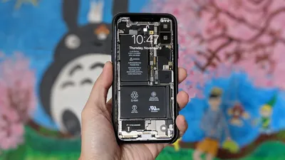 Скачайте эти прозрачные обои для iPhone 14. С ними видно, что стоит внутри