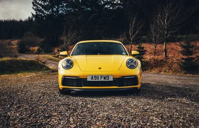 Porsche 911, sports car, green Wallpaper 1080x2340 Samsung Galaxy M31, A50,  M21 / Xiaomi Mi 9, Redmi 9, Redmi 9T, Redmi Note 9, Note 8, Note 8 Pro,  Note 7 / Huawei P40, P30 / Honor 20, 20 Pro