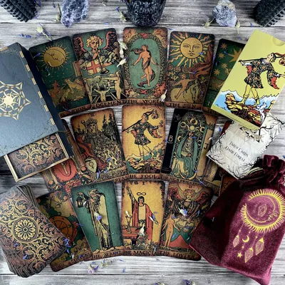 The Literary Tarot – F(r)iction