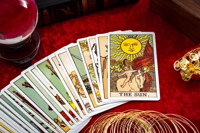 Tarot: significado de las 78 cartas (arcanos mayores y menores) y cómo  interpretarlas