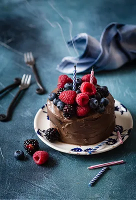 Image Chocolate Torte Raspberry Blueberries Food Plate Candles