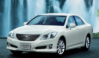 Купить б/у Toyota Crown XIV (S210) 2.5hyb CVT (178 л.с.) гибрид вариатор во  Владивостоке: чёрный Тойота Краун XIV (S210) седан 2014 года по цене 2 075  000 рублей на Авто.ру