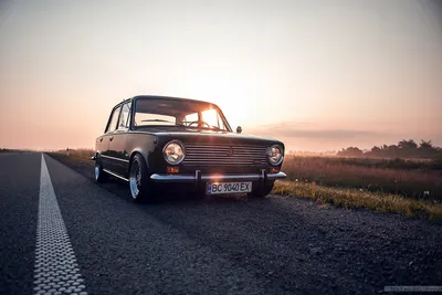 Retro Car VAZ 2101 Wallpaper for iPhone 11