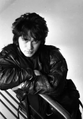 Viktor Tsoi HD Wallpapers | 7wallpapers.net | Легенды музыки, Музыканты,  Виниловые пластинки