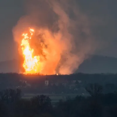 В сети появился момент взрыва в больнице в Секторе Газа: видео. Читайте на  UKR.NET